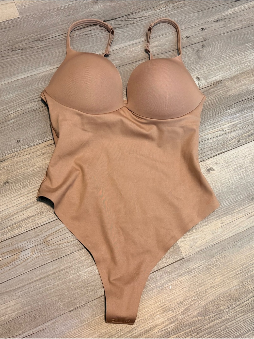 SKIMS Kim Kardashian Ultimate Body push up thong bodysuit medium new with tags